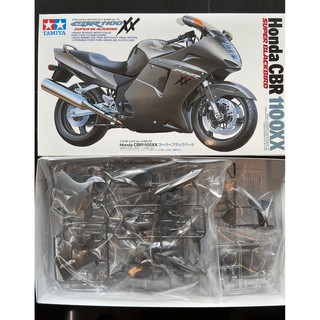 โมเดลประกอบรถมอเตอร์ไซด์ ทามิย่า Tamiya TA14070 Honda CBR1100XX Super Blackbird ขนาด 1/12