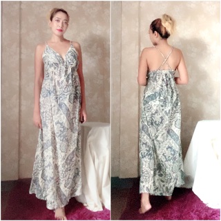 Maxi dress สายเปีย ไขว้หลัง ..ลดราคา!