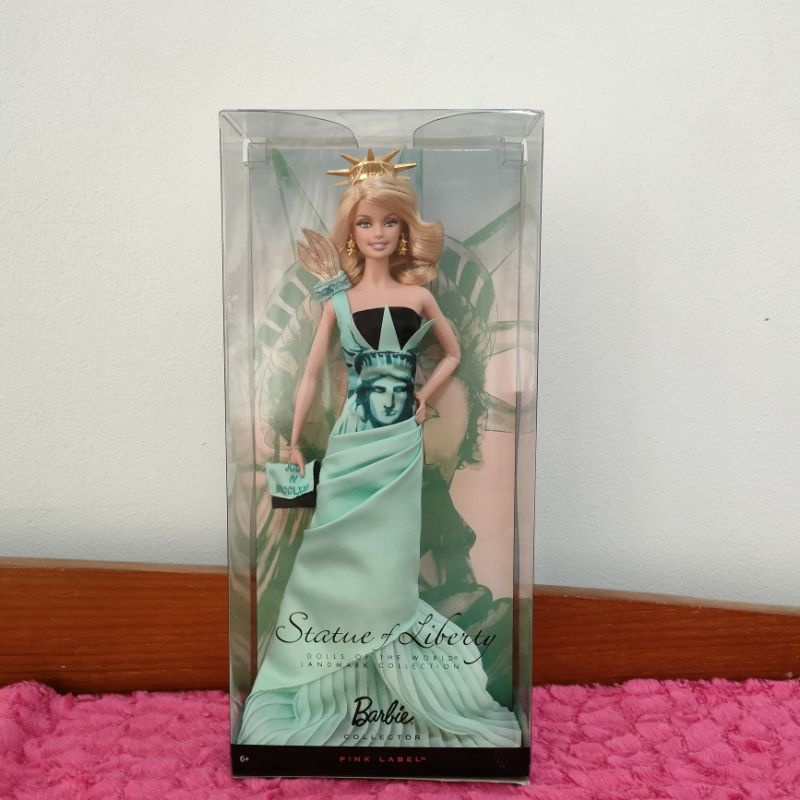 ตุ๊กตาบาร์บี้ statue of liberty