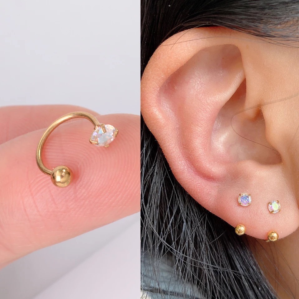 120 บาท earring.minimal จิวหูตัวU-เพชร เพชรมินิมอล จิวหูเพชร ก้าน 1.2 ใส่รูปกติได้ งานสแตนเลสแท้ ใส่อาบน้ำได้ไม่เป็นสนิม Fashion Accessories