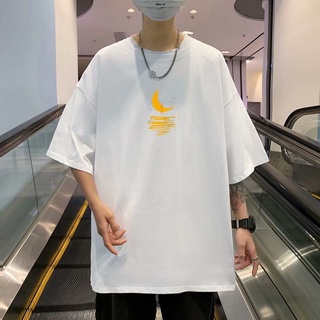 【S-8XL】เสื้อยืดคอกลม แขนสั้น พิมพ์ลายการ์ตูนญี่ปุ่น ทรงหลวม ใส่สบาย โอเวอร์ไซซ์ แฟชั่นสําหรับผู้ชาย