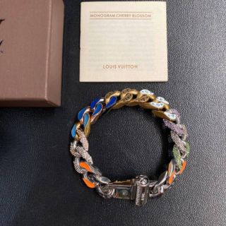 ข้อมือ New Louis Vuitton Bracelet 2019