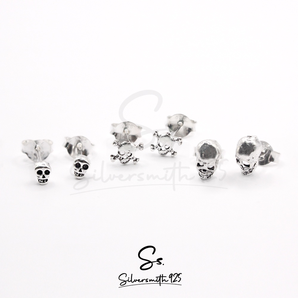 ต่างหูมินิมอลลายหัวกะโหลก ลงดำ เงินแท้ 92.5% พร้อมแป้นต่างหูตอก 925