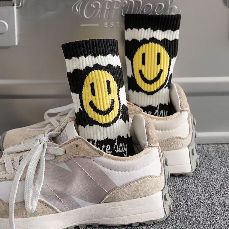 New ถุงเท้า หวีผ้าฝ้าย แฟชั่นแนวสปอร์ต พร้อมส่ง cotton 100% long socks