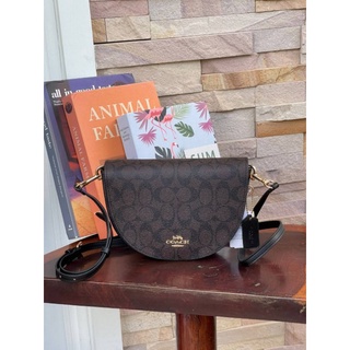 🎊💖🌇🚜@1,830.-📍(ลดพิเศษ 7 %) 💯 🛒🛒Big Discount 2022🛒🛒Coach Ellen Crossbody In Signature