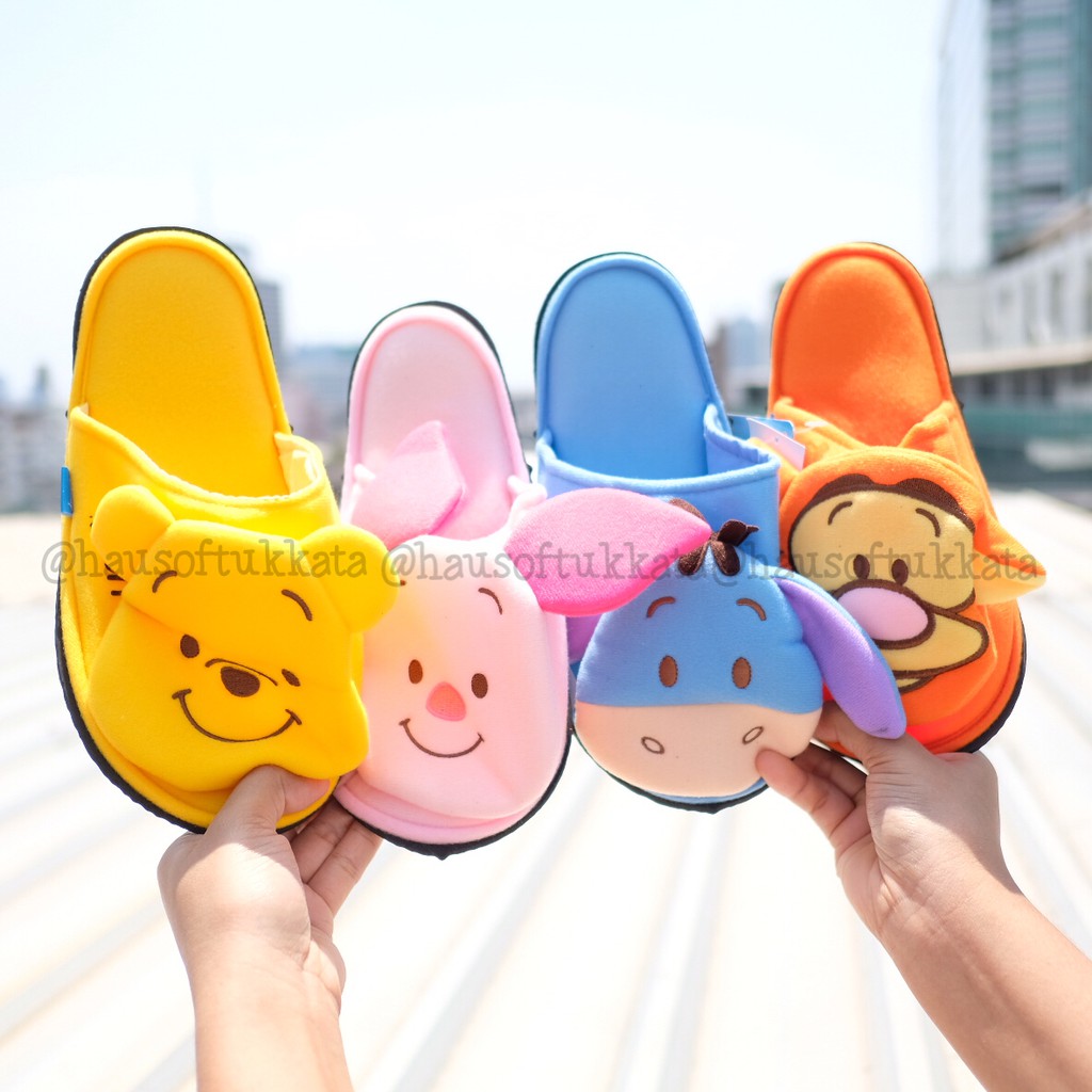 รองเท้าใส่ในบ้าน พื้นบาง Pooh พูห์ & Eeyore อียอร์ & Piglet พิกเล็ต & Tigger ทิกเกอร์ พู หมีพู หมีพูห์ Winnie the Pooh