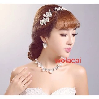 ที่คาดผมประดับคริสตัลรูปดอกไม้สีเงิน ทีคาดผมเจ้าสาวดอกไม้