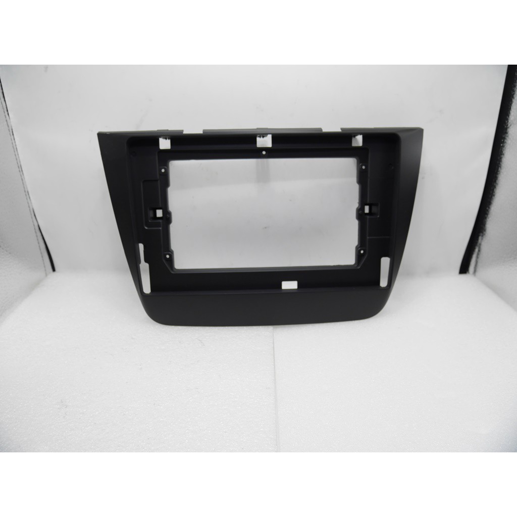 หน้ากาก MG ZS 17-19 สำหรับจอ 10นิ้ว พร้อมชุด Canbus