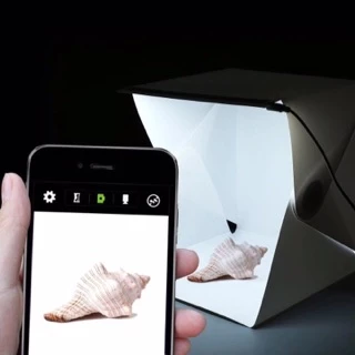 24cm กล่องถ่ายภาพสินค้า : Light room box ขนาด 22.6x23x 24cm-ฉากหลังสีขาว+ดำ (LED Kit+Micro USB)