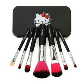 Hello kitty ชุดแปรงแต่งหน้า 7 ชิ้น