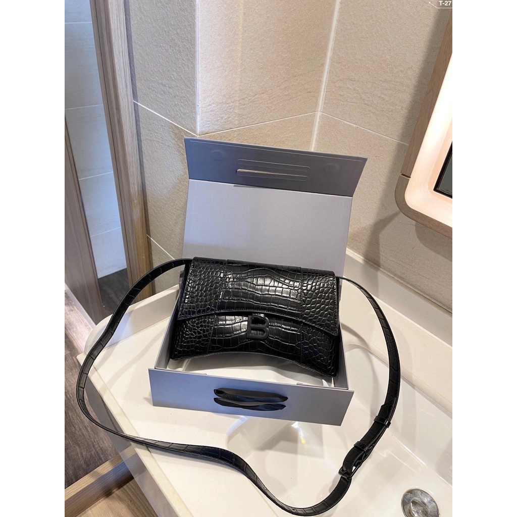 Balenciaga / Paris family HOURGLASS XS / moon bag sand leakage bag Messenger handbag LISA with paragraph show shopping b
