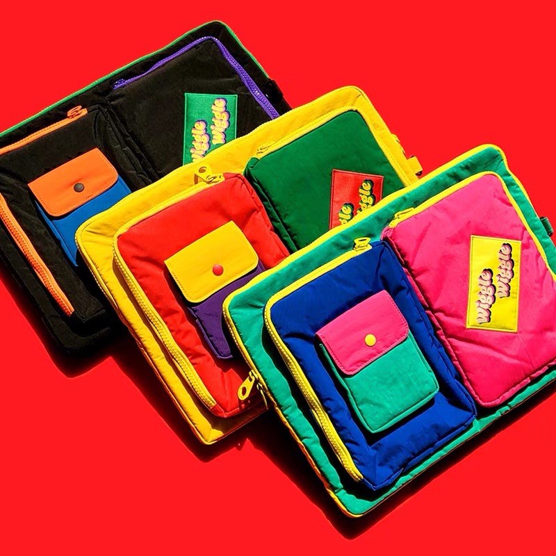 [Wiggle Wiggle] Pocket Laptop Pouch - กระเป๋าใส่โน้ตบุ๊ค wiggle wiggle