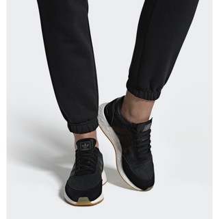 รองเท้า Adidas ไซซ์43.5 แท้มือหนึ่ง