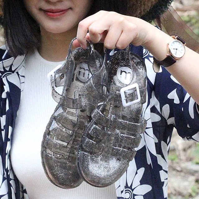 พร้อมส่ง!!jelly shoe กลิลเตอร์ดำส้นแบน ใส่สบาย ยางนิ่ม Shopee Thailand