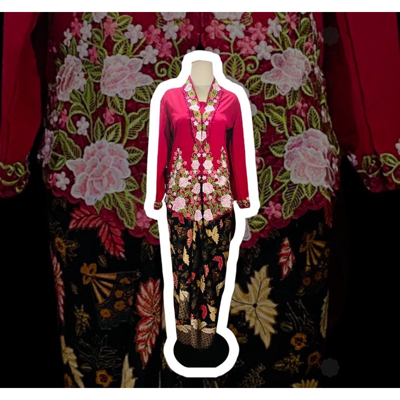NYONYA EMBROIDERED KEBAYA