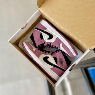 (พร้อมส่ง) Nike Air Jordan 1 Mid "Berry Pink" (W) (แท้100%)