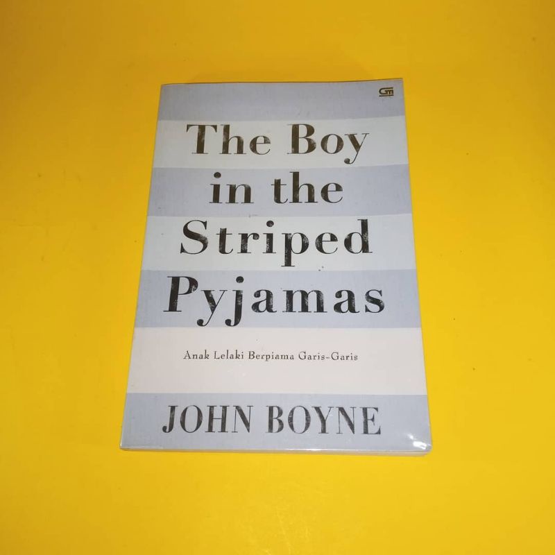 นวนิยายเด็กชายในชุดนอนลายทาง - Boys With john boyne Line Pyjamas การแปลความรักมือสอง