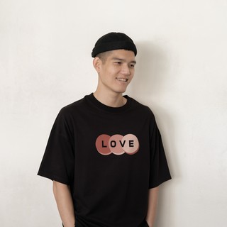 เสื้อยืดคอกลมเสื้อยืดโอเวอร์ไซส์ GURETO : LOVE (Black)S-3XL