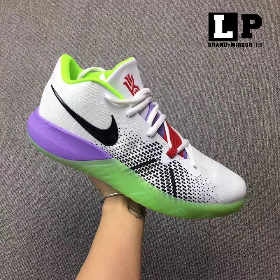 kyrie 3 toy story