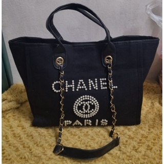 กระเป๋า Chanel ใบใหญ่  ปักมุก ขนาด12*14งานผ้าผสมหนัง แถมจัดส่งฟรีค่ะ