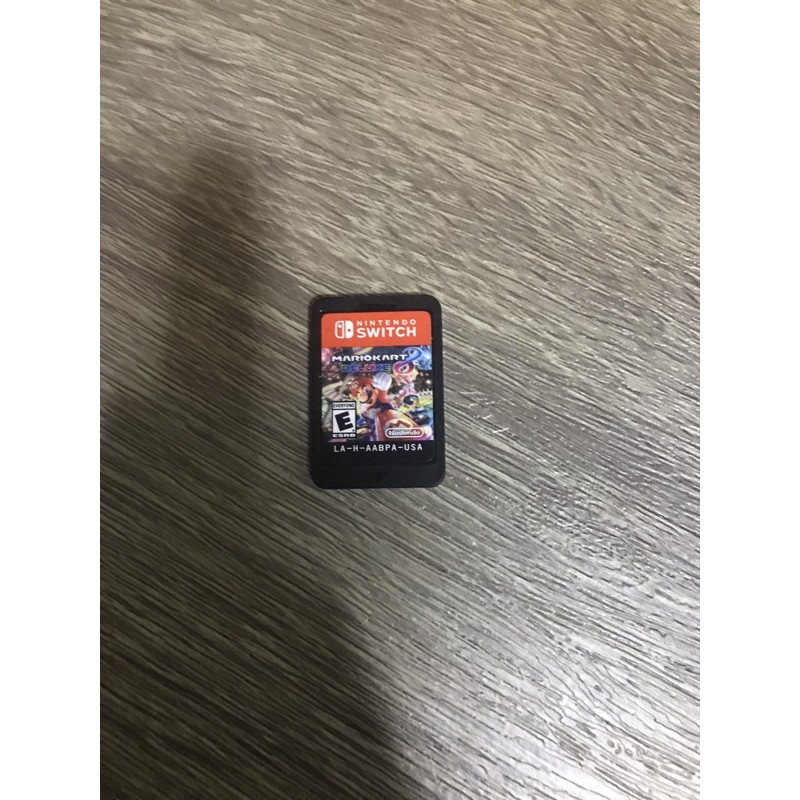 Mario kart 8 nintendo switch ไม่มีกล่อง สภาพดีค่ะ มือ2