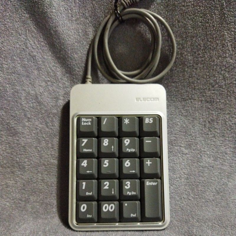แป้นคีย์ตัวเลขแยกพร้อมฮับ USB 2พอร์ท Elecom