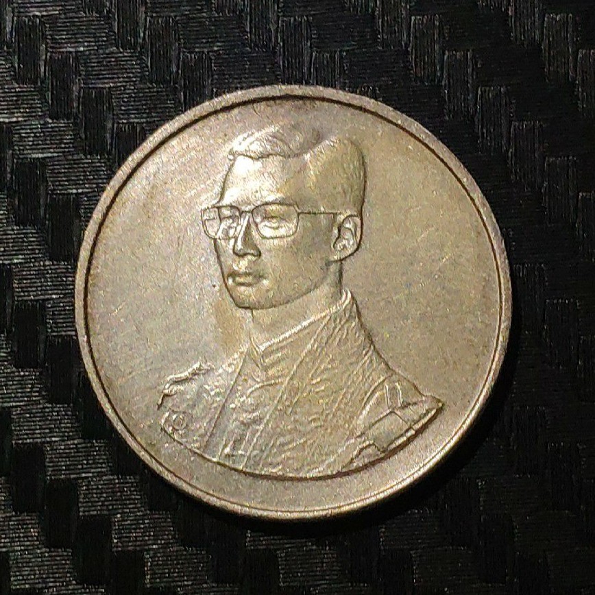 เหรียญ ร.๙ เหรียญเงินแท้ เหรียญที่ระลึก 5 ธันวา ปี 2527 เกรดสูง UNC