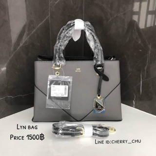 Lyn bag แท้ราคาถูกสีเทา