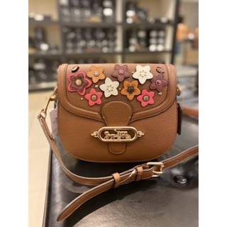 พร้อมส่ง‼️ แท้🇺🇸💯% New Coach JADE SADDLE BAG WITH DAISY APPLIQUE (COACH 1926) IM/REDWOOD MULTI