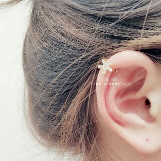 ต่างหู ต่างหูหนีบ ด้านบน earcuff รุ่น f l o w e r [ti.mi]