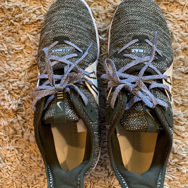 รองเท้ากีฬา Nike Air Max Sequent 3