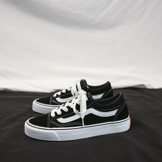 （พร้อมส่ง）VANS OLD SKOOL MULE BLACK TRUE WHITE SNEAKERS สินค้ามีประกันแท้！ xeeE