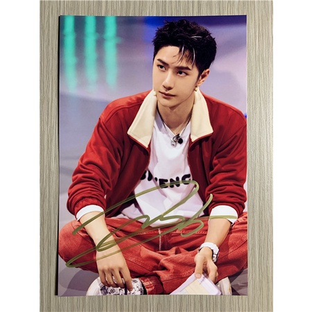 สติ๊กเกอร์ สติ๊กเกอร์กันน้ำ สติ๊กเกอร์ติดรถ แม๊กเนท แม่เหล็กติดตู้เย็น ตัวติดตู้เย็น Wang Yibo หวังอ