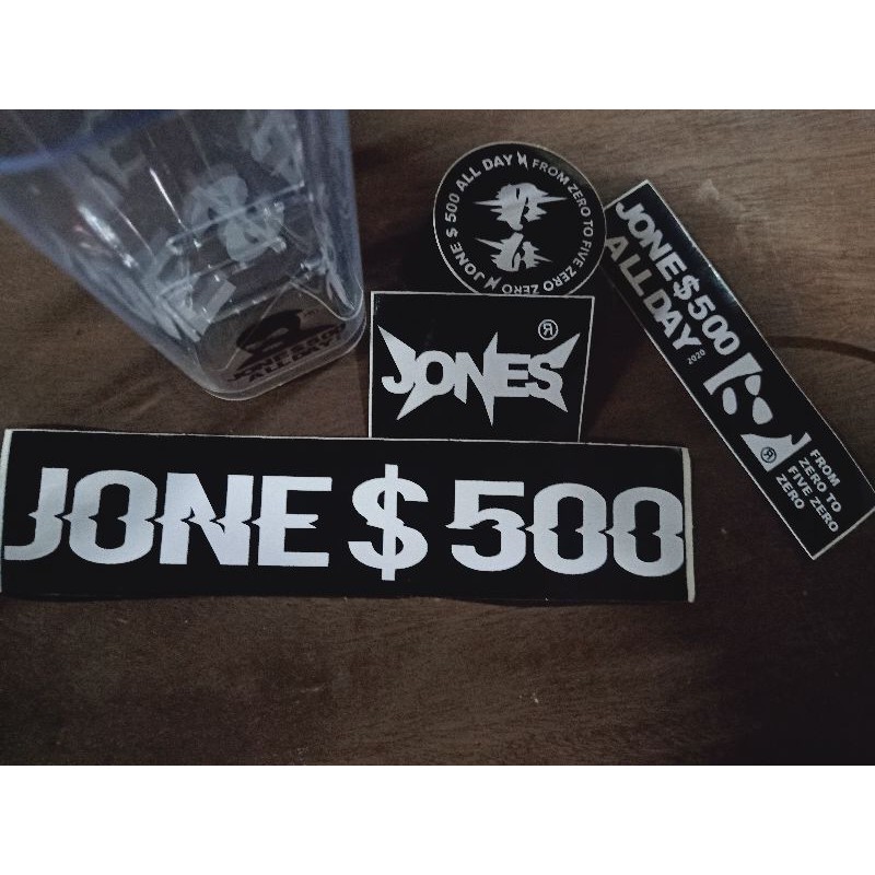Sticker สีดำ Jone $ 500