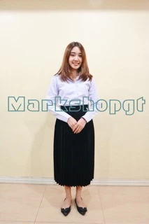 เสื้อนักศึกษาผู้หญิงแขนยาว ถูกระเบียบ ทรงเข้ารูป คุณภาพดี