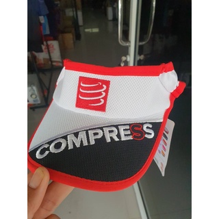 Compressport หมวกแก๊ปเปิดหัว หมวกวิ่ง น้ำหนักเบา ผ้ายืดรัดกระชับ สำหรับออกกำลังกาย UltraLight VISOR V2 WHITE