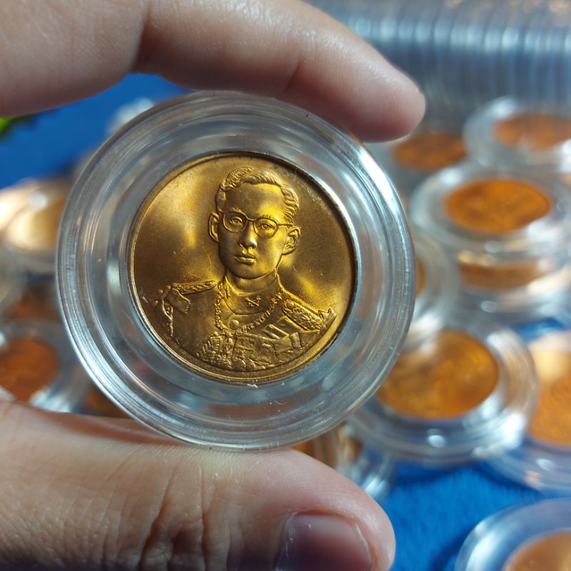 เหรียญทองแดงที่ระลึก กาญจนา เนื้อทองแดง เงา สวยมาก   สภาพใหม่ ราคาต่อ 1ชิ้น