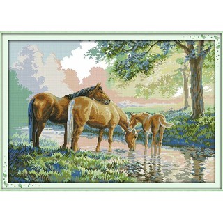 ชุดปักครอสติช ม้า ครอบครัวม้า (Horse family cross stitch kit)