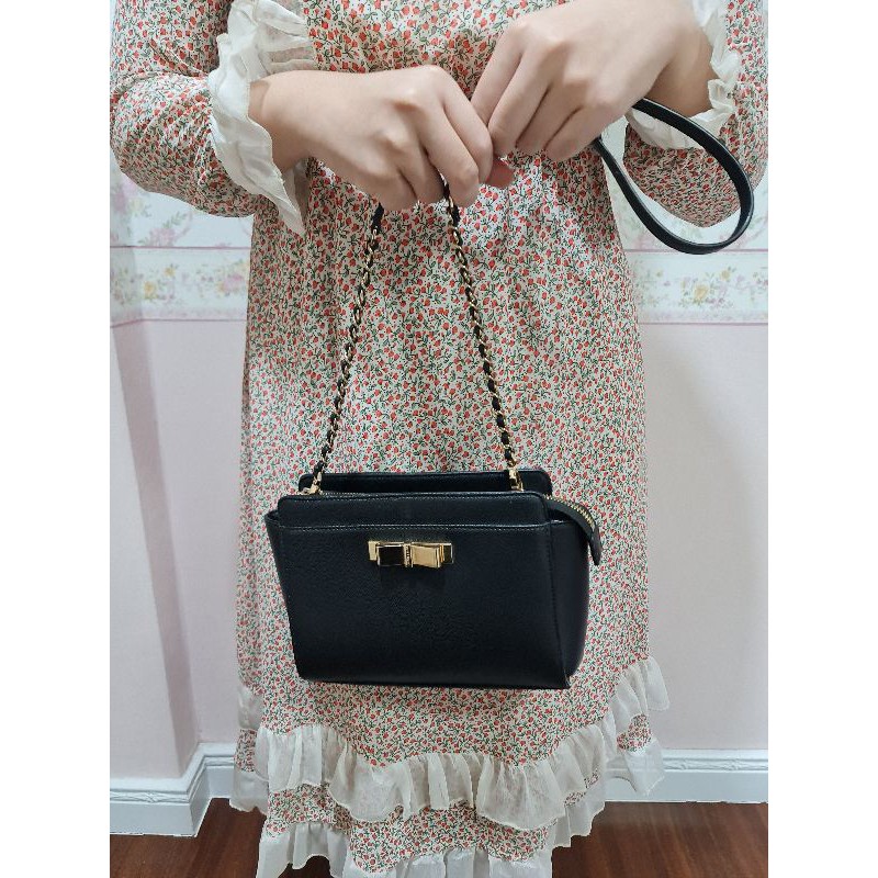กระเป๋าCharles&Keith