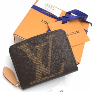 New LV zippy coin monogram giant dc19