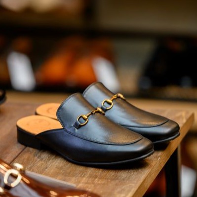 [M12] Shoesshi รองเท้าผู้ชาย รองเท้าหนังแท้ Horsebit Loafer Slip On สีดำ หนังนิ่ม