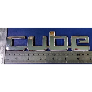 โลโก้ นิสสัน Cube พลาสติกสีโครเมี่ยม มีกาวสองหน้าด้านหลัง