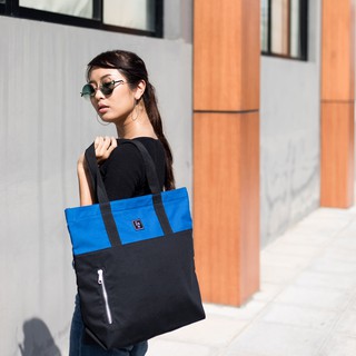 กระเป๋าสะพาย / ZINC - TWO TONE TOTE / BLUE - BLACK