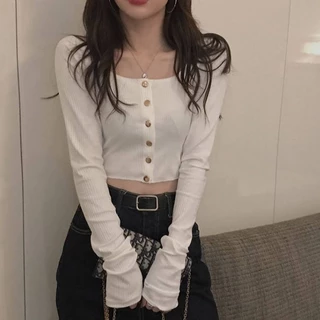 DODO*พร้อมส่ง*เสื้อปาดไหล่แขนยาว ตกแต่งด้วยกระดุมสีพิ้งโกล(5691)