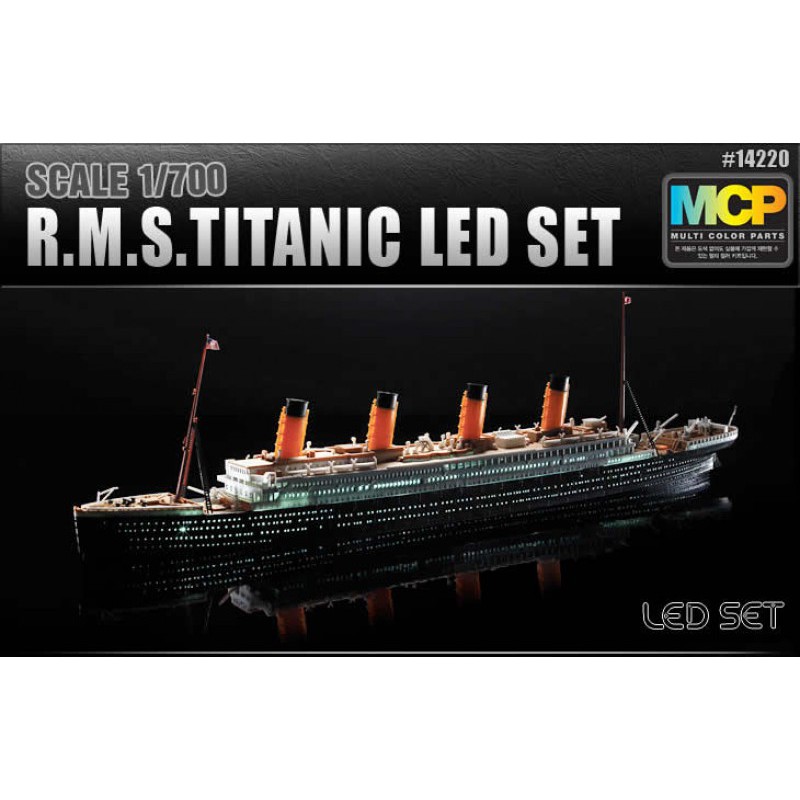 โมเดลเรือ Academy Model 1/700 AC14220 RMS TITANIC+LED SET