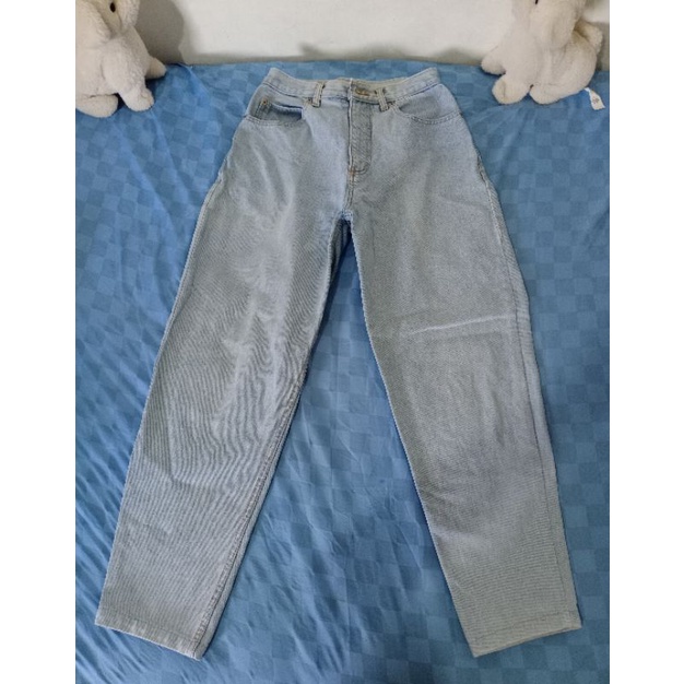 Tira jeans 778-กางเกงยีนส์แบรนด์มือสอง.preloved Pants. เสื้อผ้ามือสองคุณภาพดี