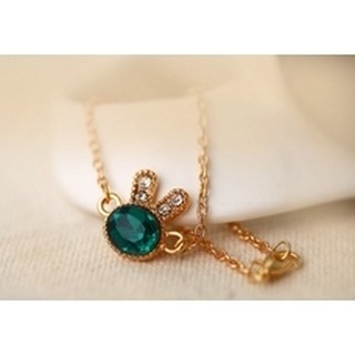 ** พร้อมส่ง** สร้อยข้อมือกระต่ายสีเขียวมรกต