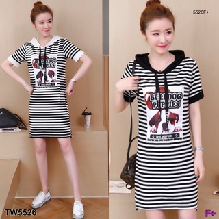 TwinsShopVip💗พร้อมส่ง TW5526 เดรสลายริ้วมีฮู้ด Striped dress with hoodStriped dress with hoodStriped dress wit