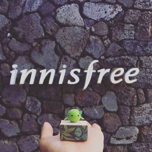 พร้อมส่ง!! Innisfree Green tea seed Ear cap