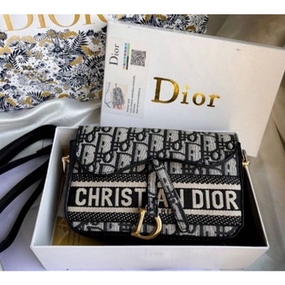 *พร้อมส่ง** กระเป๋าสะพาย Dior พร้อมกล่อง